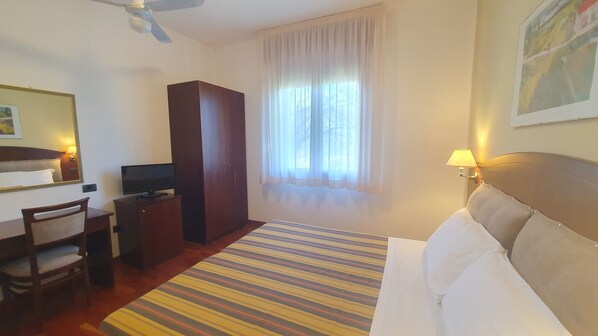 Habitación con 2 camas individuales | Wifi gratis 