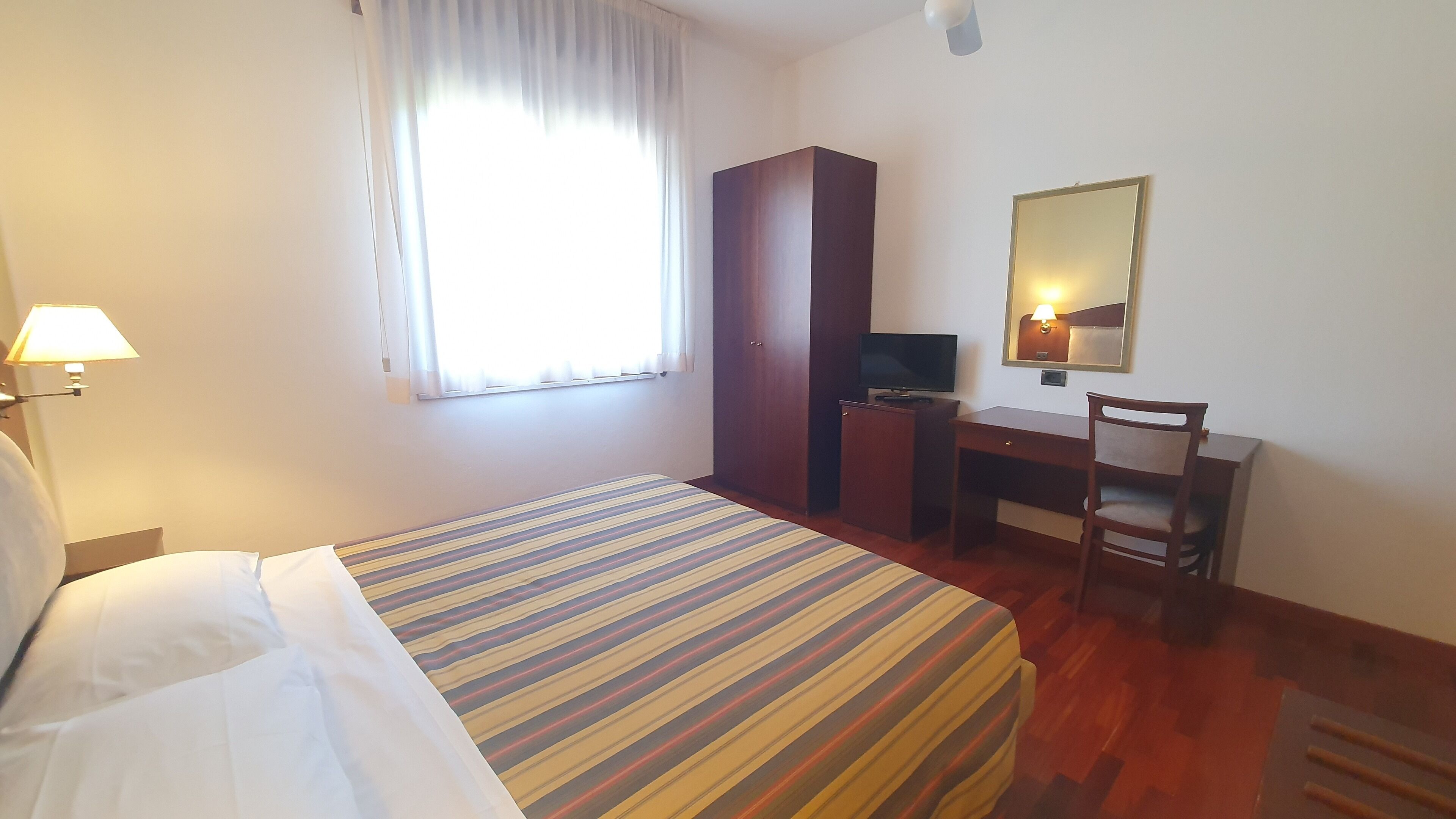 Habitación con 2 camas individuales | Wifi gratis 