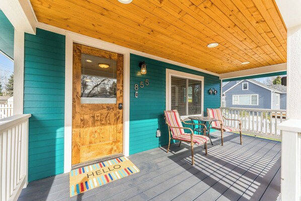 Terrace/patio - Kanons Kottage Downtown Retreat Near Rmnp (Loveland)