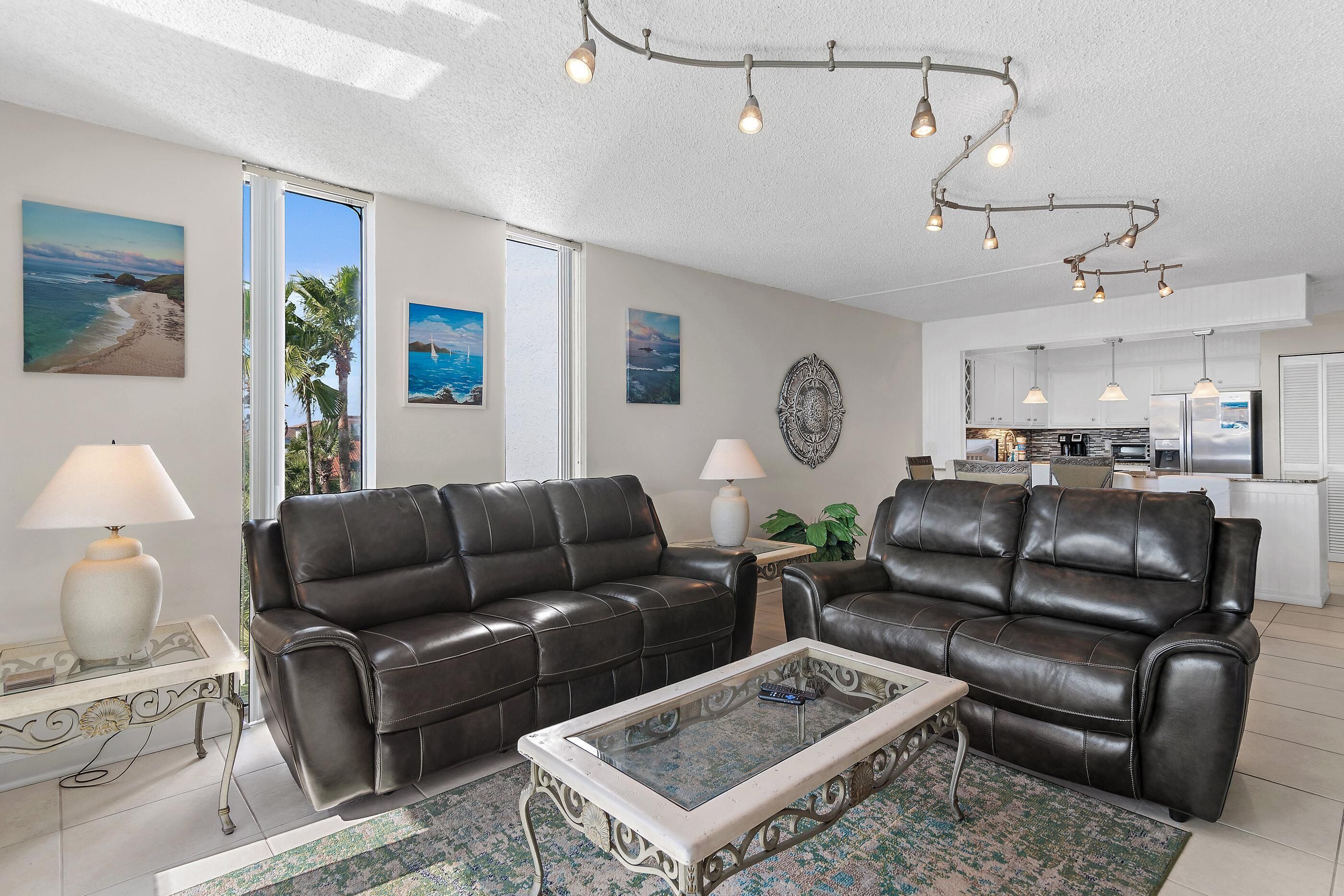 Condo, Multiple Beds (Dolphin Point #406A) | Living area