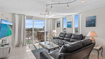 Condo, Multiple Beds (Dolphin Point #406A) | Living area