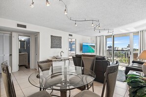 Condo, Multiple Beds (Dolphin Point #406A) | Interior - Dolphin Point #406a (Destin)