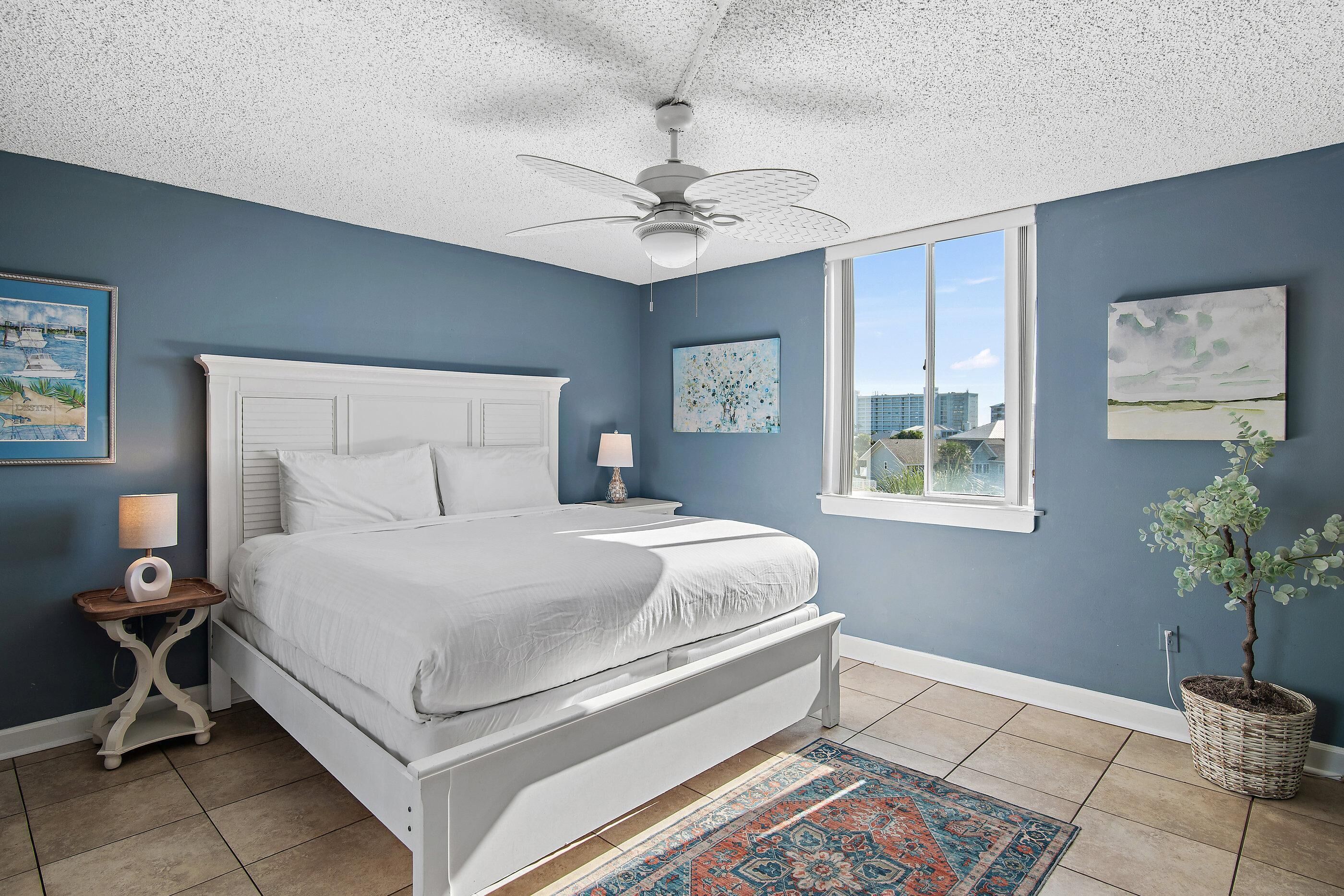 Condo, Multiple Beds (Dolphin Point #406A)