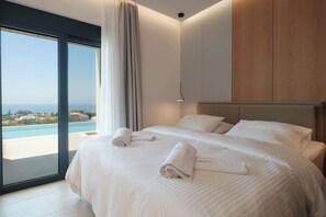 5 bedrooms, iron/ironing board, WiFi, bed sheets - Azura Exclusive Villa (Acharavi)