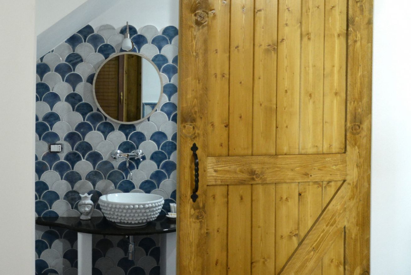 Dusche, Bidet, Handtücher, Shampoo