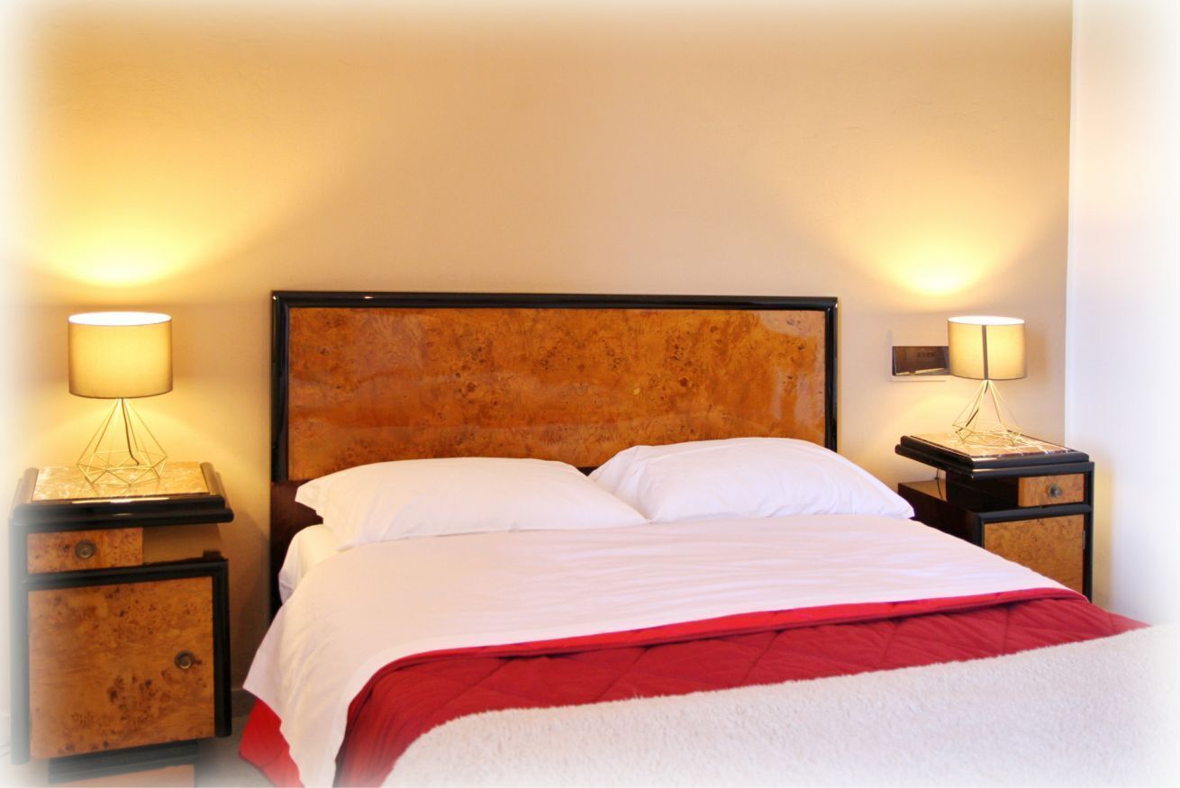 2 室のベッドルーム、セーフティボックス (室内)、アイロン / アイロン台、旅行用ベビーベッド