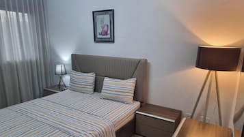 Fer et planche à repasser, accès Internet, draps fournis