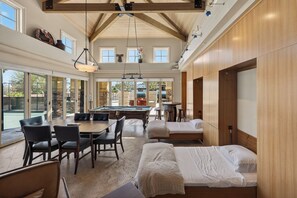 Games room - Luxury Tennis Retreat & RV w/Hot Tub, Japanese deck, mini golf 15 min to Strip (Las Vegas)