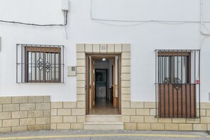 Exterior detail - Apartment 'Casa Pastora - Familiar' with Balcony, Wi-Fi and Air Conditioning (Conil de la Frontera)