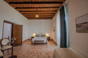 Comfort Double Room | Free WiFi, bed sheets - Casale Malatesta (Lazio)