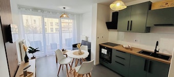 La Suite Bezannes | Parking | Balcon