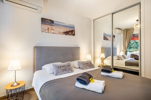 Iron/ironing board, WiFi, bed sheets - Apartment 'Cosy' with Balcony, Wi-Fi and Air Conditioning (Cannes)