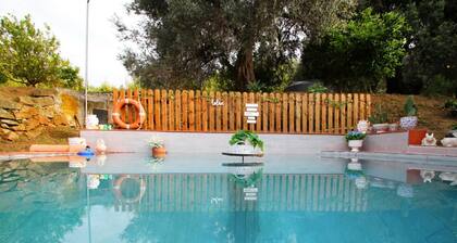 L’Oasi nella Natura is an independent house with large private outdoor spaces and a 180-degree panoramic view of the Mediterranean Sea and the Aeolian Islands.The house consists of two air-conditioned double bedrooms, a living and dining area, a fully