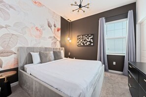 Iron/ironing board, WiFi, bed sheets - Spacious 4-bedroom villa in welcoming Kissimmee near Disney (Kissimmee)