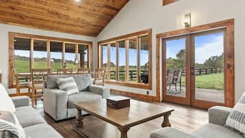 Télévision, espaces bureaux