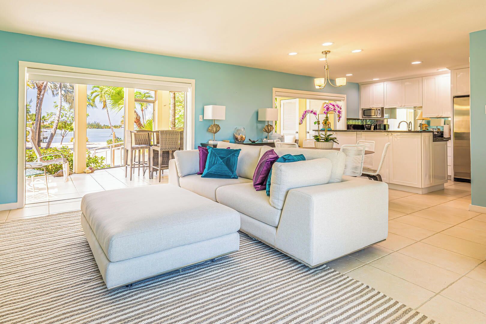 Studio (2 Bedrooms) | Front of property