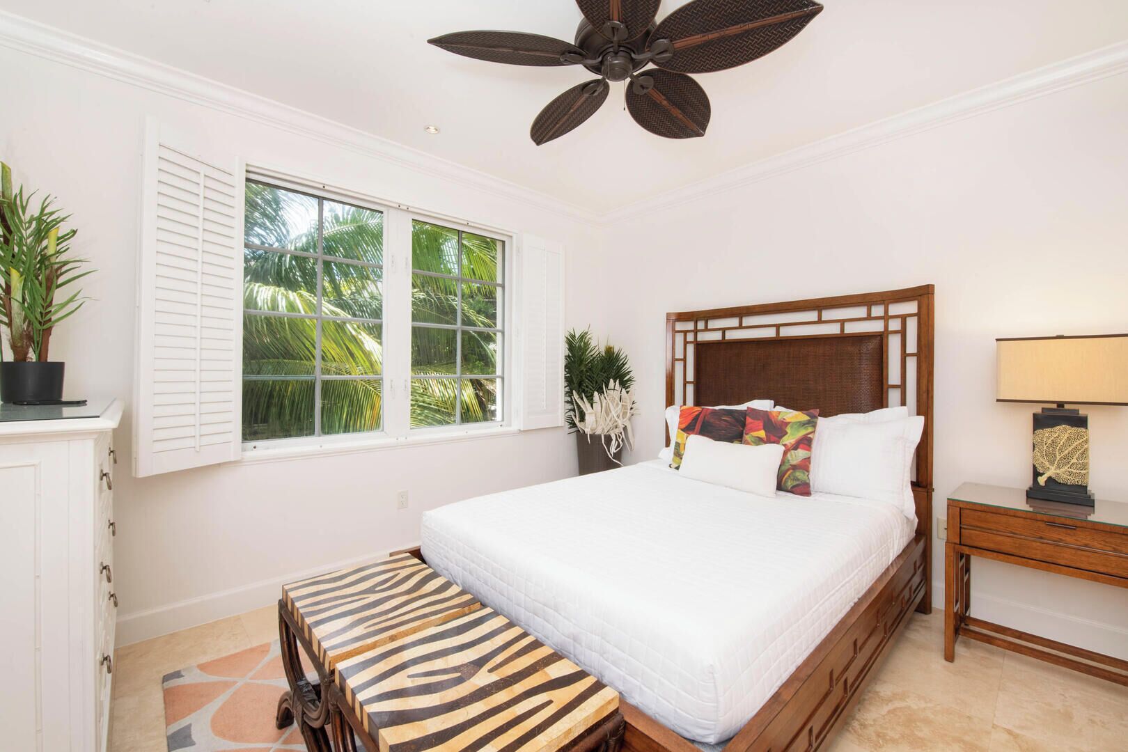 Condo (4 Bedrooms) | 4 bedrooms, premium bedding, iron/ironing board, bed sheets