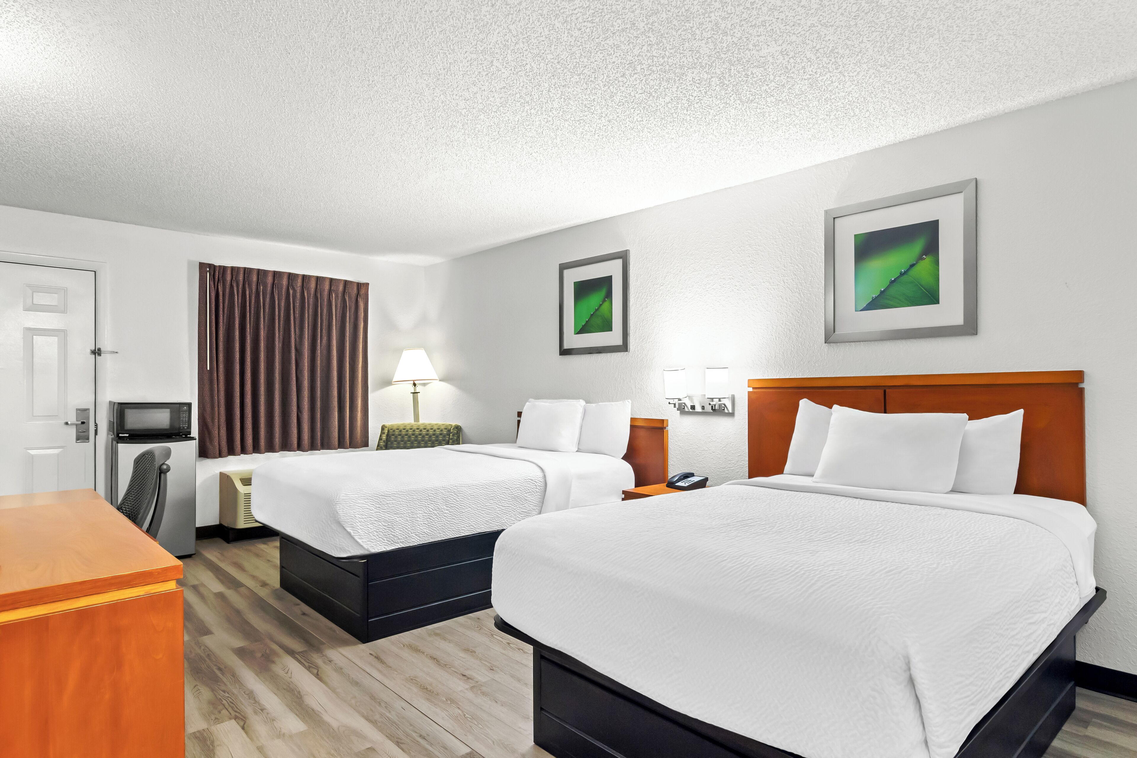 Desk, blackout drapes, free WiFi, bed sheets