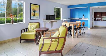 Homestay Inn & Suites