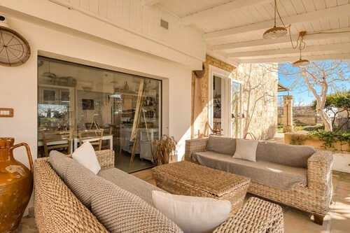 Villa „Camera 2“ mit Meerblick, privatem Pool und WLAN