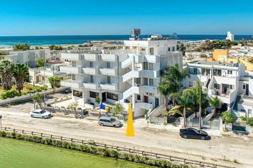 Inn 'Doppia 2' with Sea View, Wi-Fi and Air Conditioning