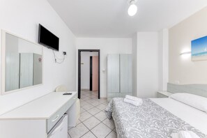 1 bedroom, WiFi, bed sheets - Inn 'Doppia 4' with Wi-Fi and Air Conditioning (Torre San Giovanni Ugento)