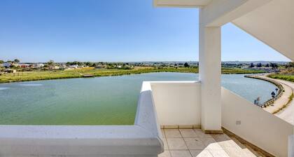 Inn 'Tripla 2' with Wi-Fi and Air Conditioning