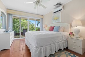 4 bedrooms, iron/ironing board, WiFi, bed sheets - Beach, pools & dining-steps away! Monkeys too! (Ocotal, Guanacaste Province)