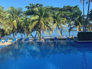 Pool - Beach, pools & dining-steps away! Monkeys too! (Ocotal, Guanacaste Province)