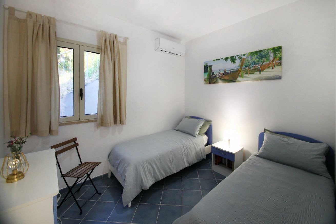 2 Schlafzimmer, Zimmersafe, Bügeleisen/Bügelbrett, Reisekinderbett