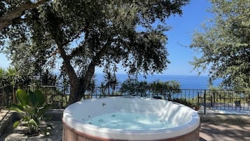 Idromassaggio all'aperto