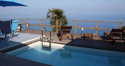 Villa Alice is an independent newly built villa, designed in the traditional “dammuso” style with its characteristic dome and overlooking the sea. It is a retreat immersed in nature, perfect for those seeking peace, privacy and an authentic stay. The