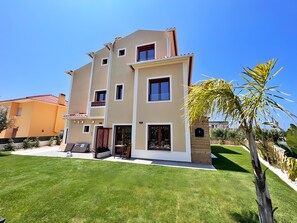 Exterior - Apartment '4' with Shared Pool, Shared Terrace and Wi-Fi (Lourinhã)