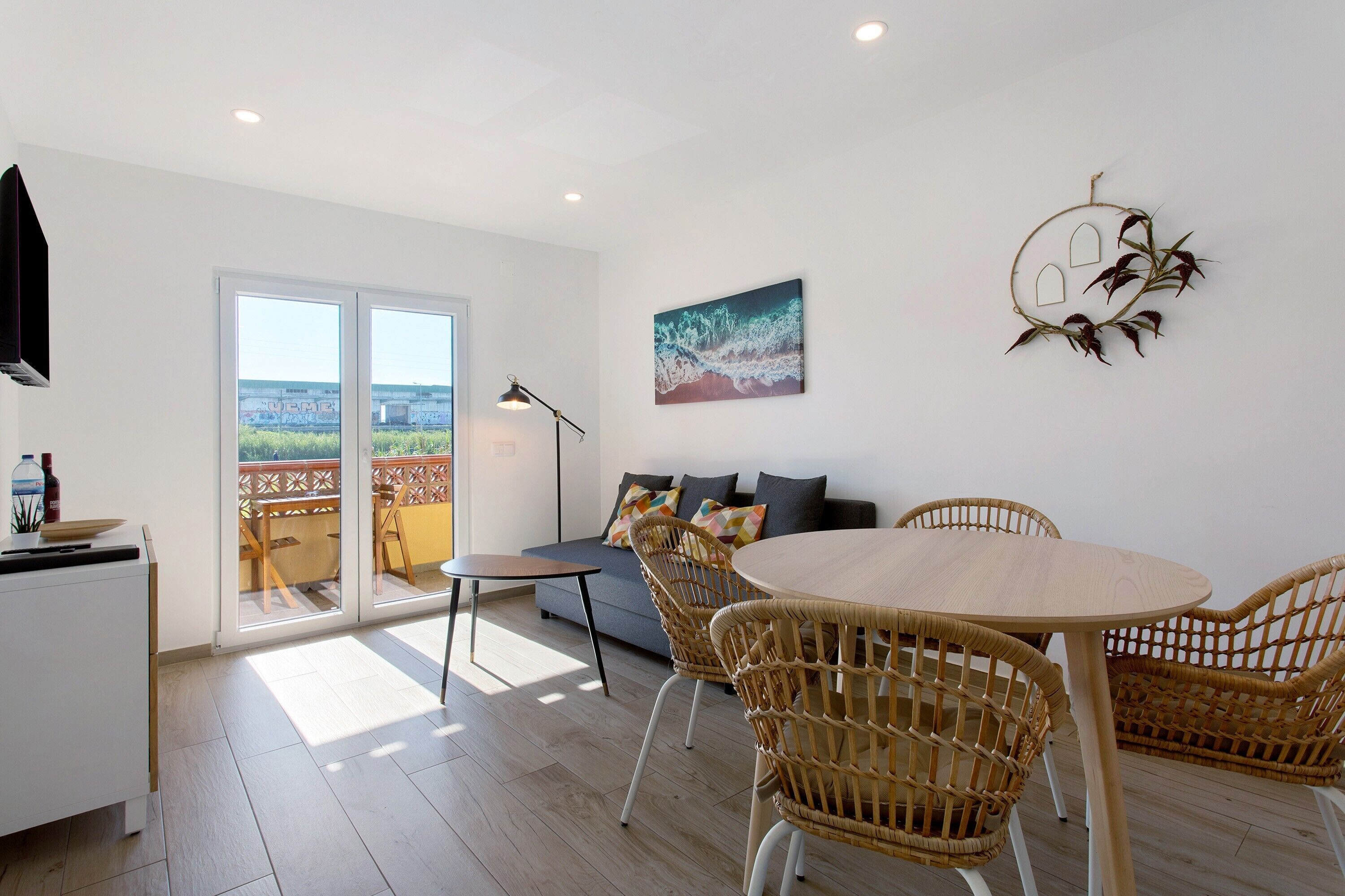 Télévision, table de tennis de table