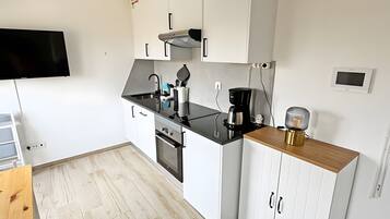 Kühlschrank, Ofen, Herdplatte, Geschirrspüler