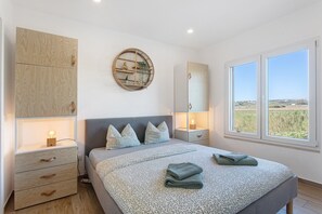 WiFi, bed sheets - Apartment '4' with Shared Pool, Shared Terrace and Wi-Fi (Lourinhã)