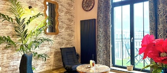 Loft Signature • 10’ Fontainebleau