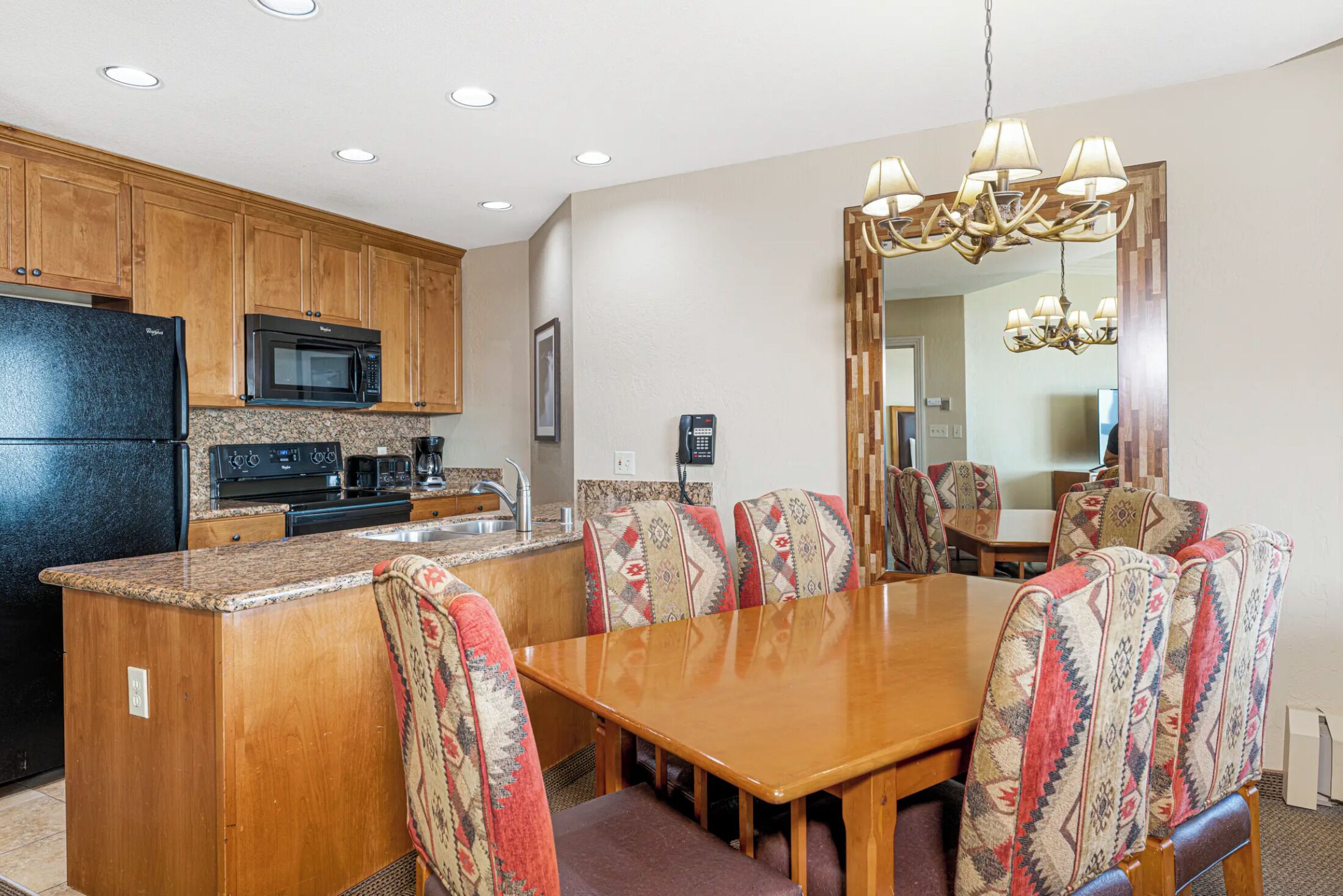 Villa, 2 Bedrooms, Accessible | Dining room
