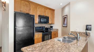 Villa, 2 Bedrooms, Accessible | Interior