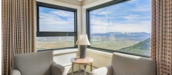 Enjoy the Ridge Tahoe Two-bedroom Lock-off for a Family of 6