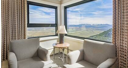 Enjoy the Ridge Tahoe Two-bedroom Lock-off for a Family of 6