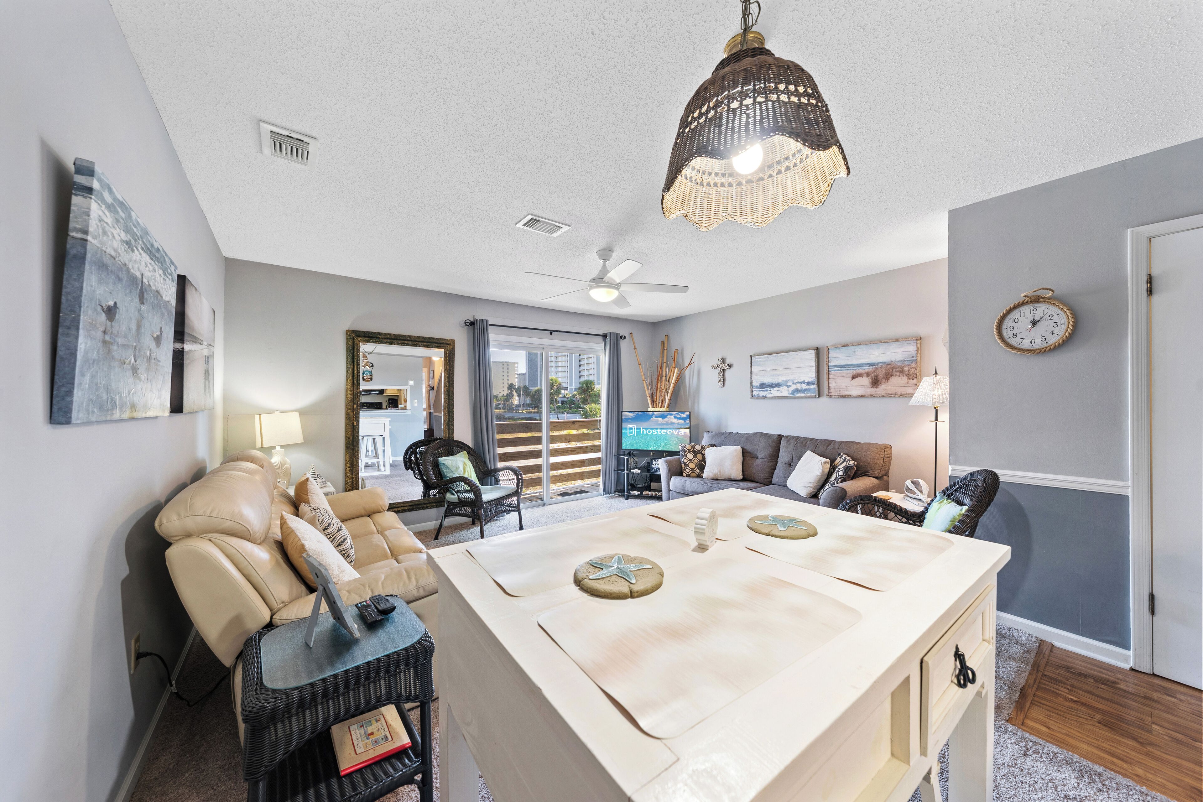 Signature Condo, 2 Bedrooms, Pool Access, City View | In-room dining