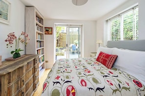 Apartment (2 Bedrooms) | Interior - Lovely 2 bed Flat With Garden in Queen's Park (London)