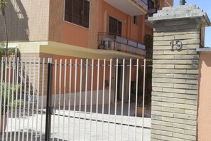 Exterior - Your Oasis of Relaxation in Rome, apartment with all the comforts (Roma)