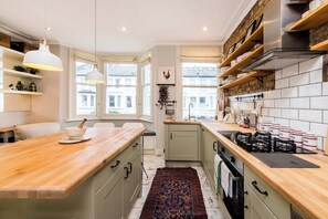 Interior - Stunning 2-bedroom Flat in Fulham (London)
