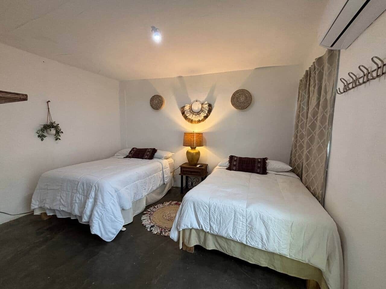 1 habitación y caja de seguridad en la habitación 