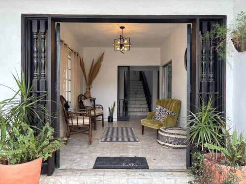 Casa 10 min del consulado americano WiFi 500 Mbps