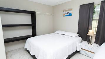 3 間睡房、房內夾萬、Wi-Fi、床單