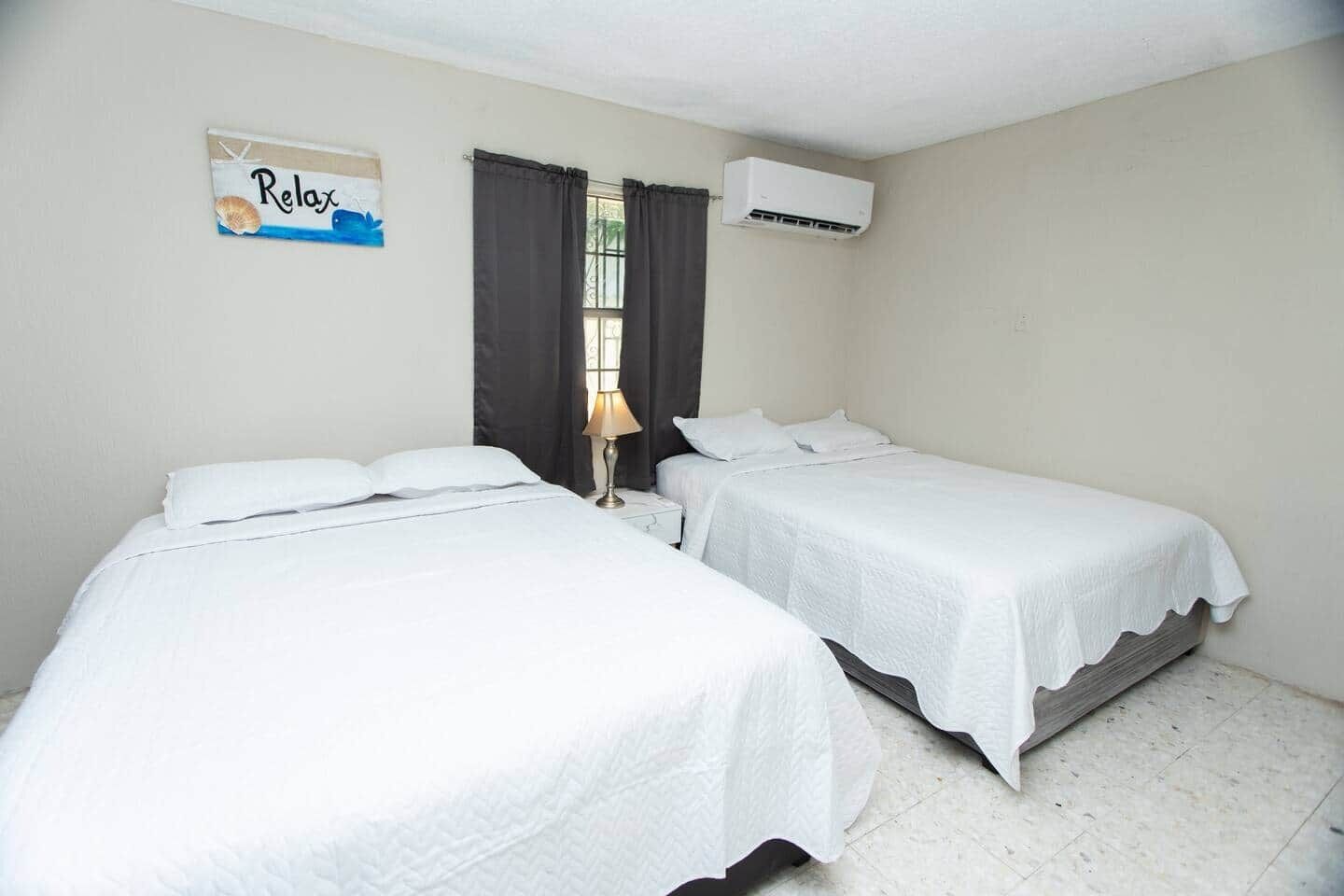 3 habitaciones, caja de seguridad en la habitación, wifi y ropa de cama 