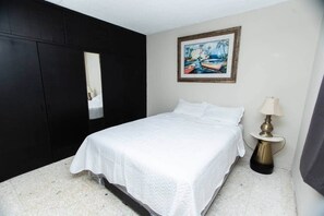 3 sovrum, värdeförvaringsskåp på rummet, wi-fi och sängkläder